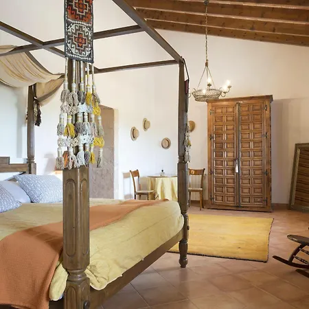 Es Llobets - Adults Only El Estanyol